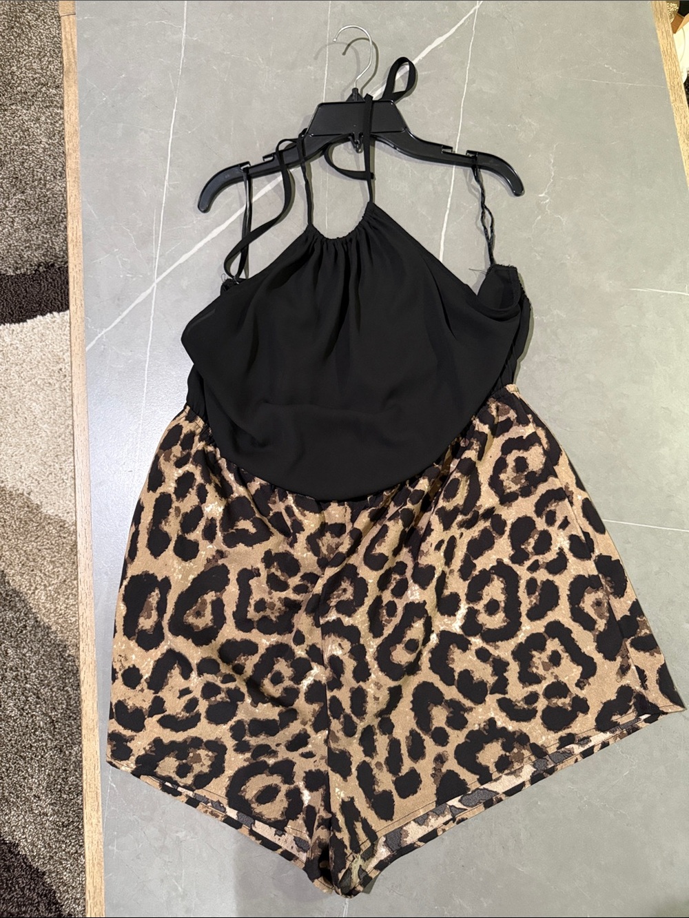 SHEIN Curve 2XL Brown and Black Printed short romper